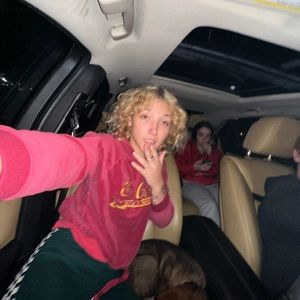 Meet your Posher, Emily